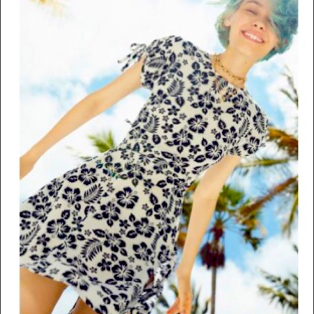 Retro tropical mini dress!